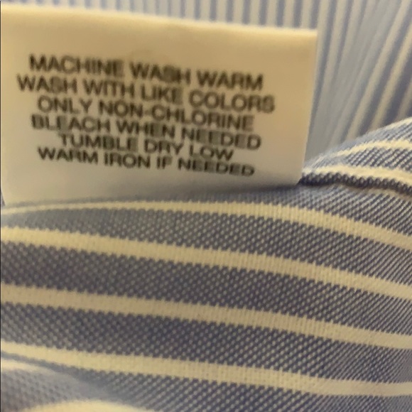 Large Button Up - Picture 6 of 7